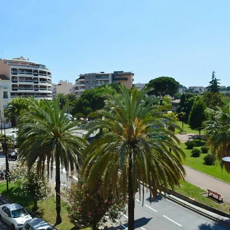 Antibes, 2 Pieces, 4 Personnes - Fr-1-252-123 アンティーブ